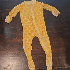 KicKee Pants Lemon Print Ruffle Footie Pajamas - 6-9 Months